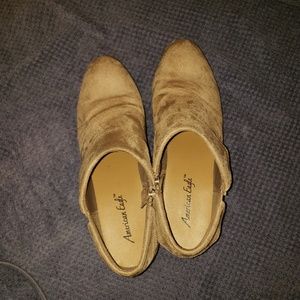Tan ankle boot/bootie